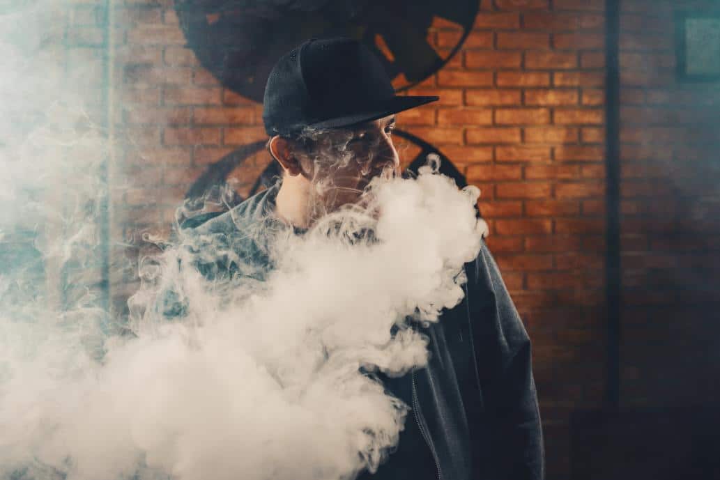 man-vaping-electronic-cigarette (1)