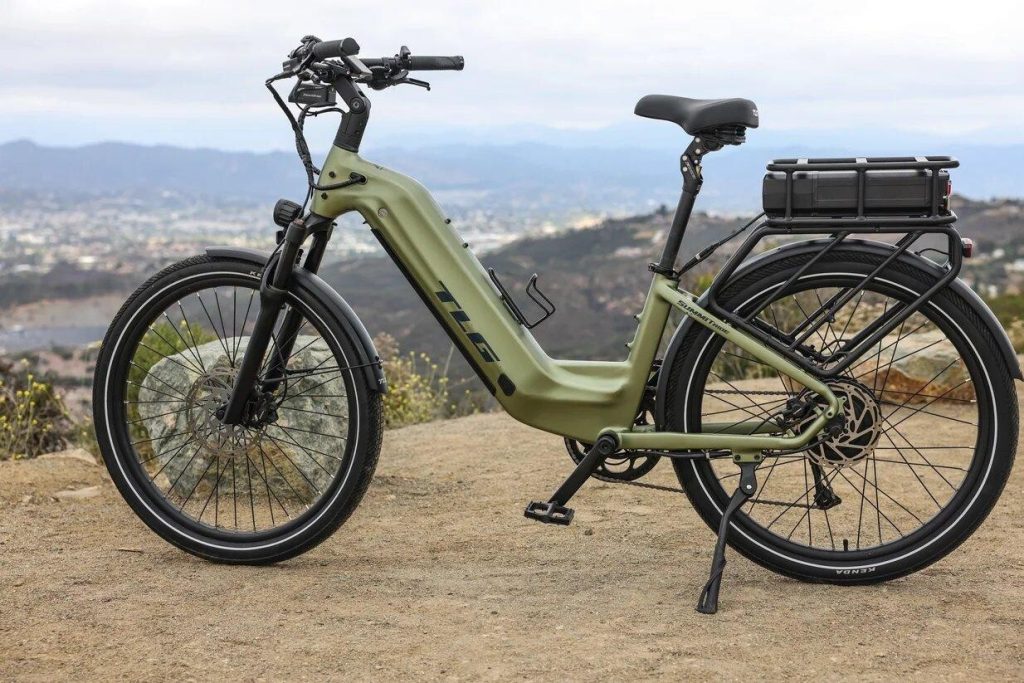 When an Extra E-Bike Battery Makes the Commute Easier Image 1 of When an Extra E-Bike Battery Makes the Commute Easier